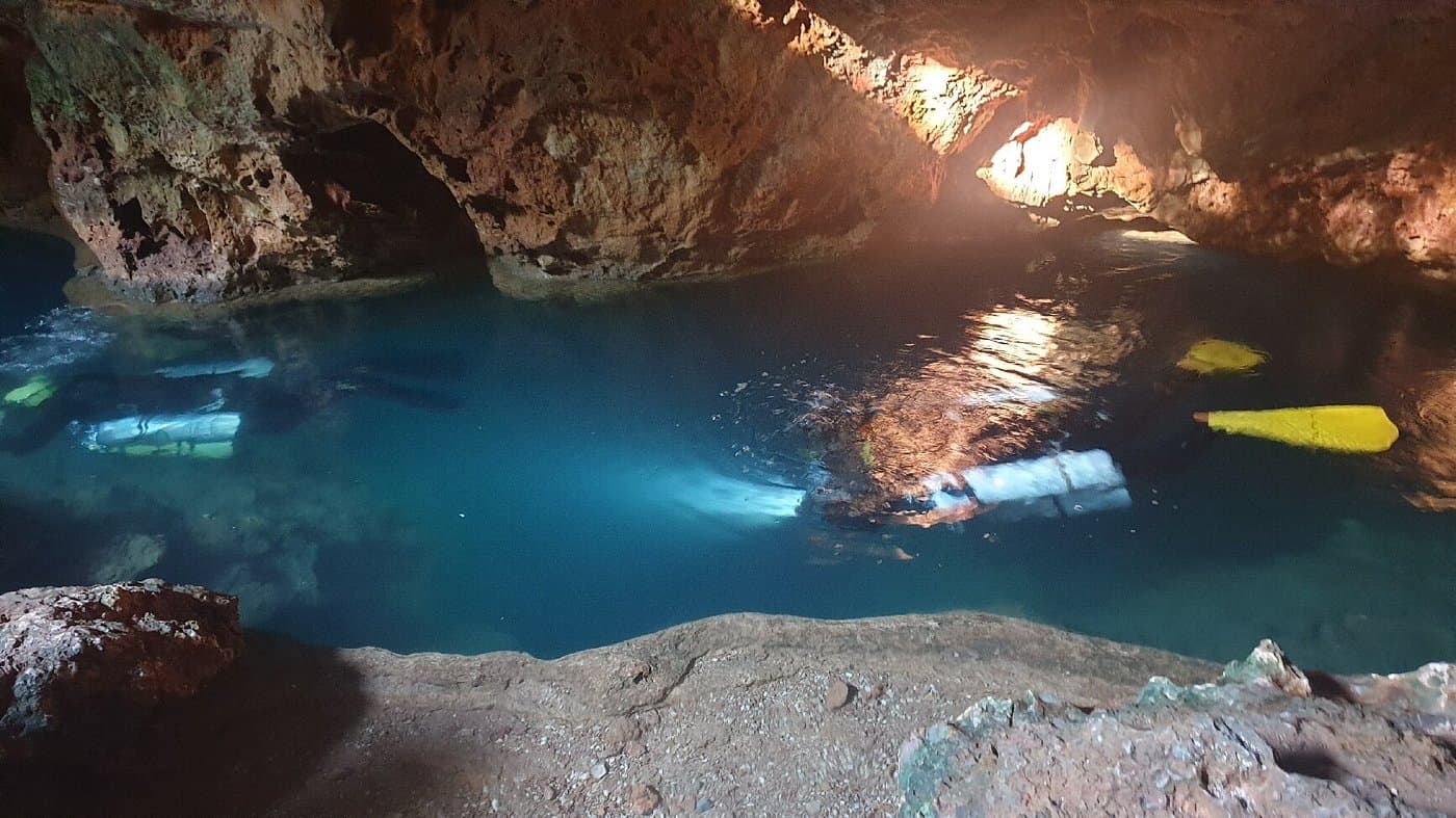 Immersione nella Cueva del Agua